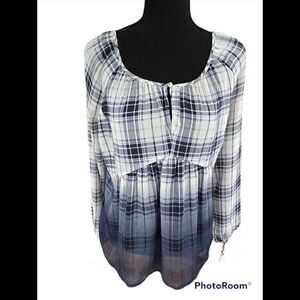PRINCESS Vera Wang plaid peasant style blouse with hombre bottom, size S.